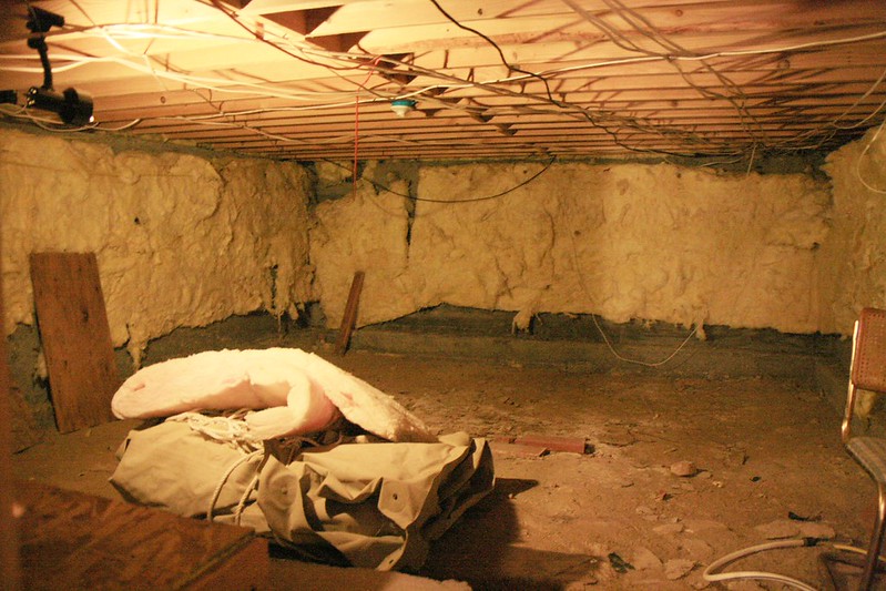 Depiction of a crawlspace from user buymaxabeer on Flicker, source: https://flic.kr/p/hJrUGX
